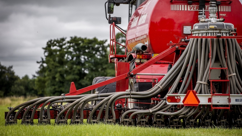 Doorspoelen HCH-concentratie uit Twentekanaal