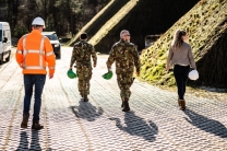 Rijksvastgoedbedrijf verduurzaamt duizenden gebouwen van Defensie Rijksvastgoedbedrijf verduurzaamt duizenden gebouwen van Defensie