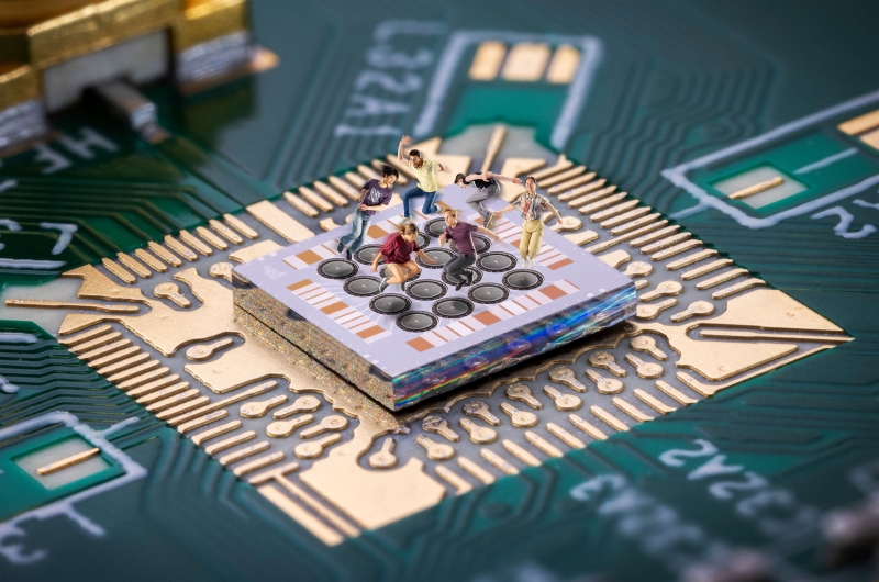 Spin qubits gaan op de trampoline